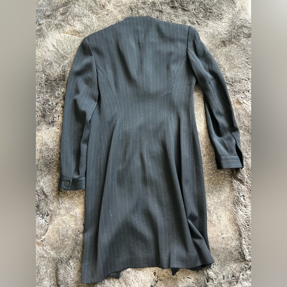 Giorgio Armani. Size 4. Wool coat. Navy, tan and brown - Picture 5 of 5